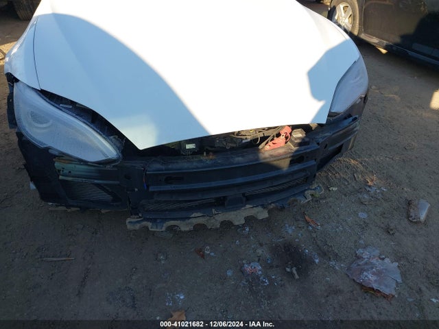 2014 TESLA MODEL S 5YJSA1H24EFP63522 Photo 5