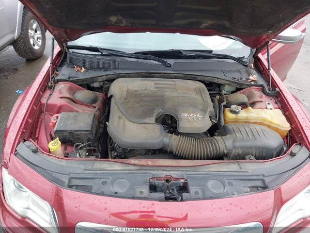 Chrysler 300 Uptown Edition 2014 2C3CCAAG2EH327593 Image 10