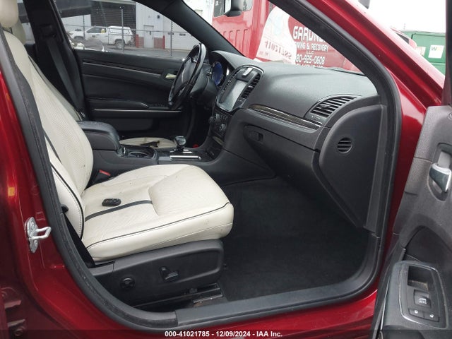 Chrysler 300 Uptown Edition 2014 2C3CCAAG2EH327593 Image 5