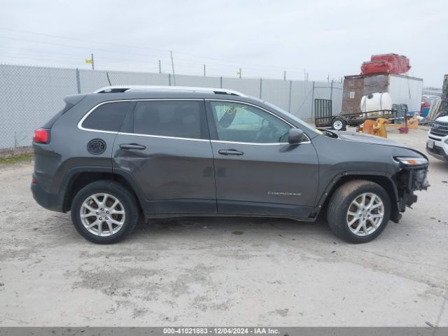 1C4PJLCB3HW650783 Jeep Cherokee Latitude Fwd