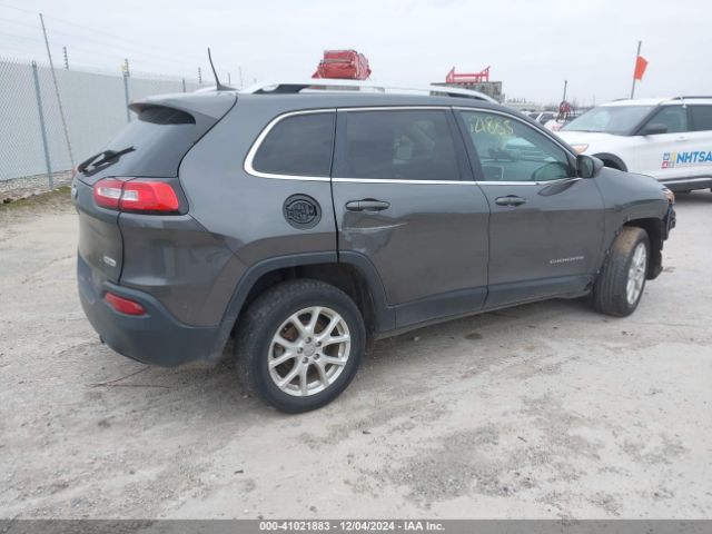 1C4PJLCB3HW650783 Jeep Cherokee Latitude Fwd