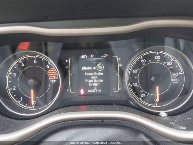 1C4PJLCB3HW650783 Jeep Cherokee Latitude Fwd
