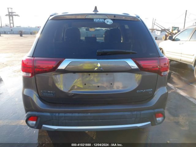 JA4AZ3A35JZ009787 Mitsubishi Outlander Se/sel