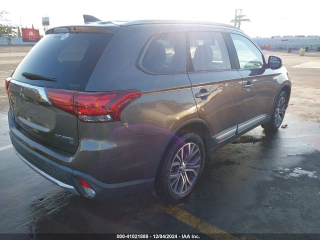 JA4AZ3A35JZ009787 Mitsubishi Outlander Se/sel