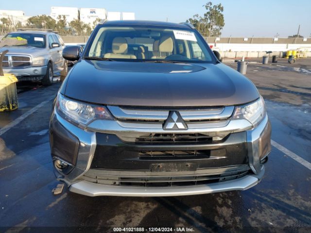 JA4AZ3A35JZ009787 Mitsubishi Outlander Se/sel