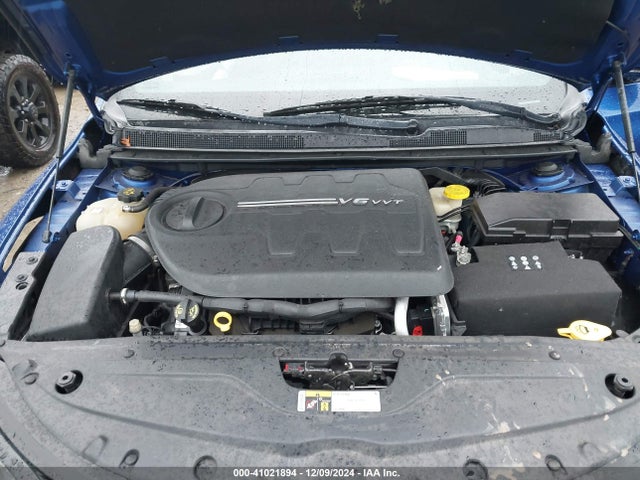 1C3CCCDG8FN615778 Chrysler 200 S