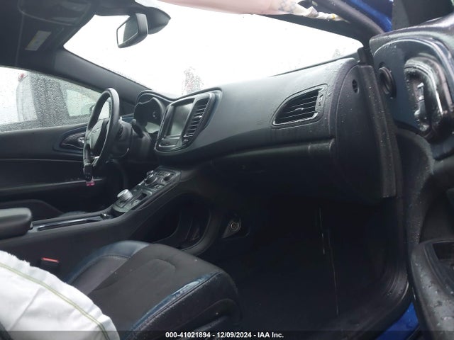 Chrysler 200 S 2015 1C3CCCDG8FN615778 Image 5