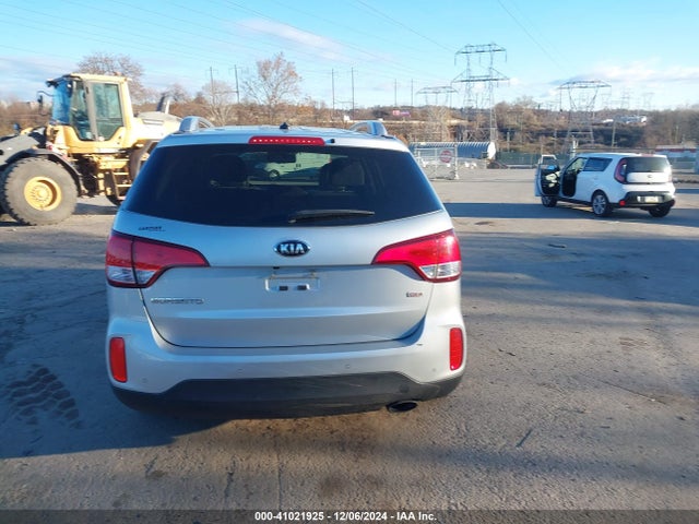 KIA SORENTO LX 2015 5XYKTCA68FG560937 Image 16