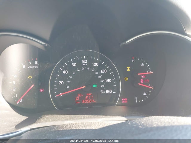 5XYKTCA68FG560937 KIA SORENTO LX