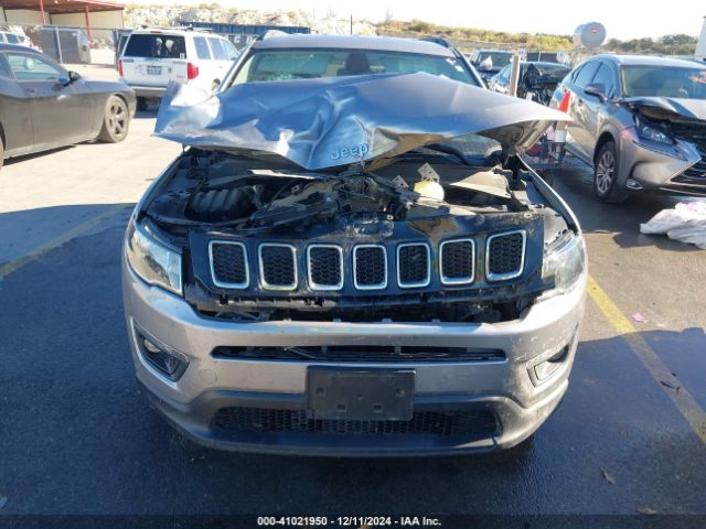 3C4NJCBB6HT617226 Jeep New Compass Latitude Fwd