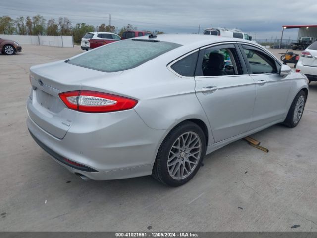 3FA6P0HD2GR340814 Ford FUSION SE