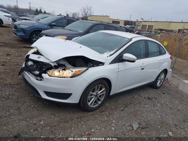 Ford FOCUS SE 2015 1FADP3F2XFL291188 Image 2