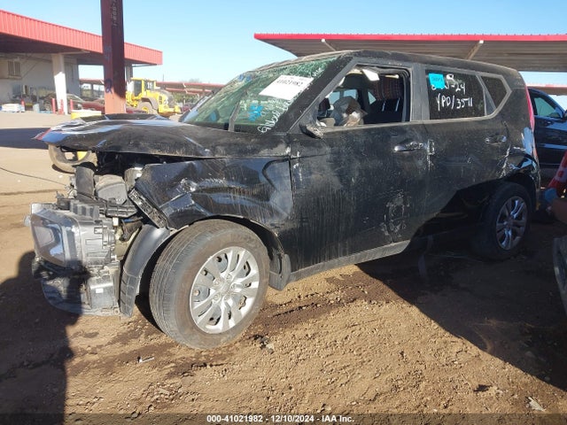 KIA SOUL LX 2021 KNDJ23AUXM7143715 Image 2
