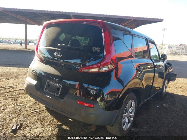 KIA SOUL LX 2021 KNDJ23AUXM7143715 Image 4