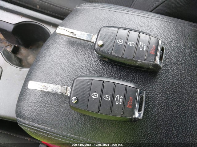 KIA Optima Lx 2017 5XXGT4L37HG169722 Image 11