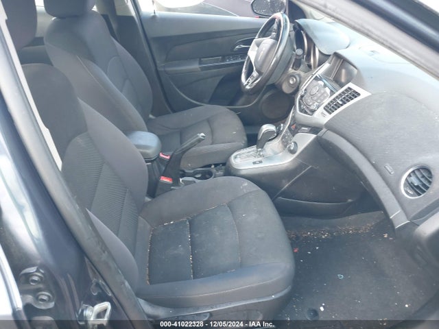 1G1PC5SB8E7207700 Chevrolet Cruze 1lt Auto