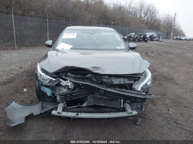 3N1AB8BV9NY213597 Nissan Sentra S Xtronic Cvt