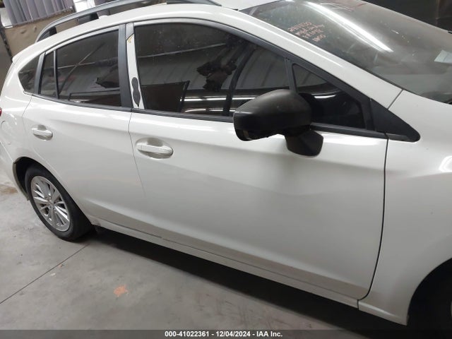 Subaru Impreza 2.0i Premium 2018 4S3GTAD62J3711600 Image 13