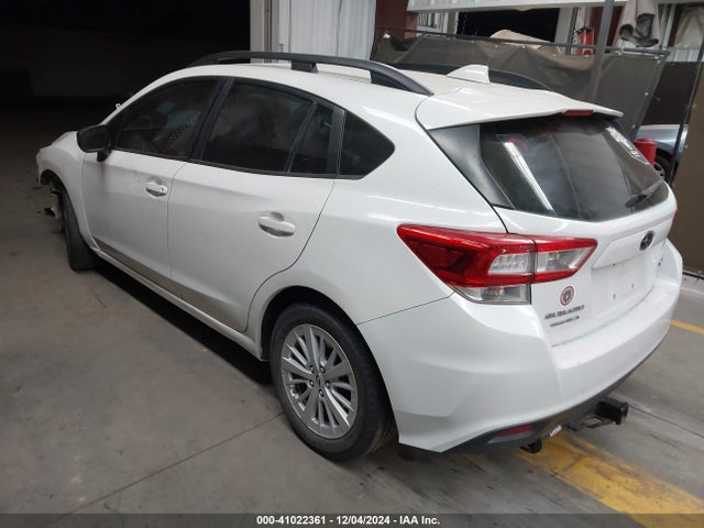 Subaru Impreza 2.0i Premium 2018 4S3GTAD62J3711600 Image 3