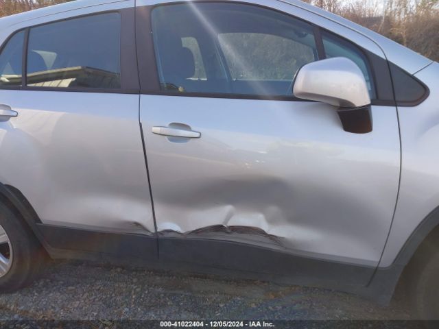 3GNCJKSB6GL267460 Chevrolet Trax 1ls