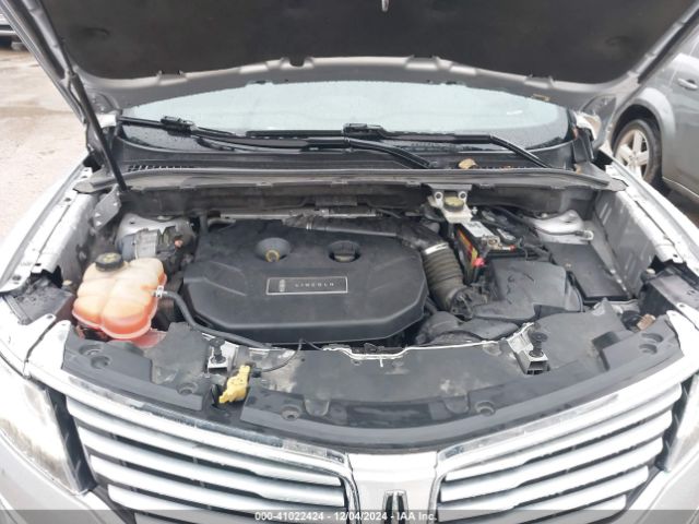 5LMCJ3C94GUJ28811 Lincoln Mkc Reserve