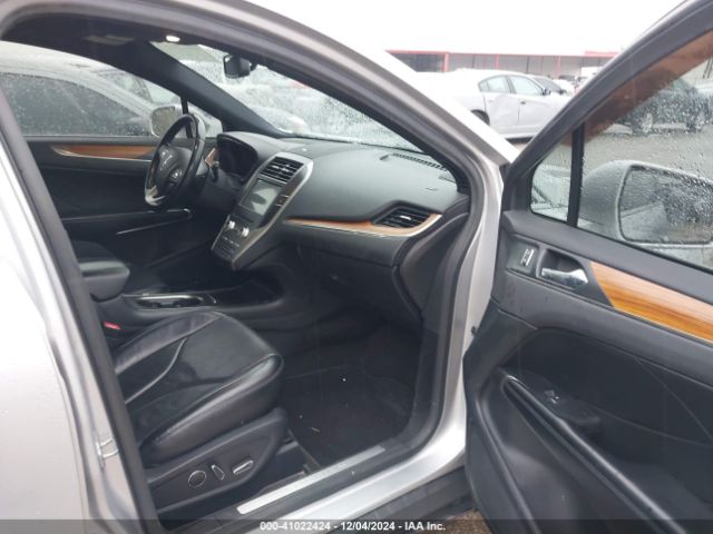 5LMCJ3C94GUJ28811 Lincoln Mkc Reserve