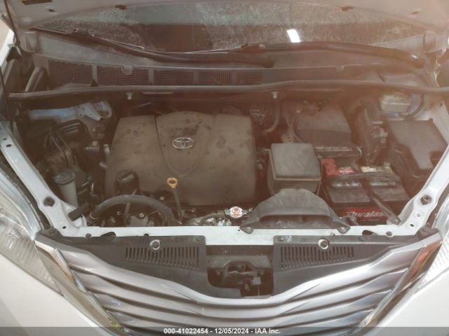 5TDYZ3DC7HS887801 Toyota Sienna Xle/limited