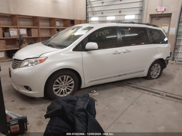 5TDYZ3DC7HS887801 Toyota Sienna Xle/limited