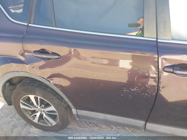 Toyota Rav4 Xle 2017 2T3WFREV5HW376332 Image 19