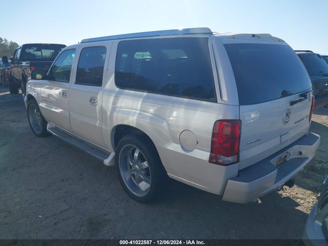 2005 CADILLAC ESCALADE ESV 3GYFK66N35G119085 Photo 2
