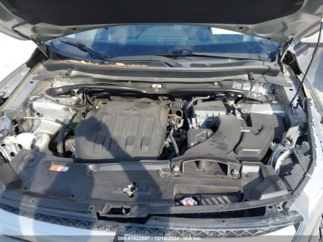 JA4AS3AA8JZ057660 Mitsubishi Eclipse Cross Es