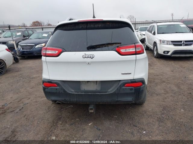 1C4PJLCB4HW517627 Jeep Cherokee Latitude Fwd
