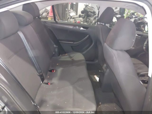 3VW2K7AJ2EM233365 Volkswagen Jetta 2.0l S