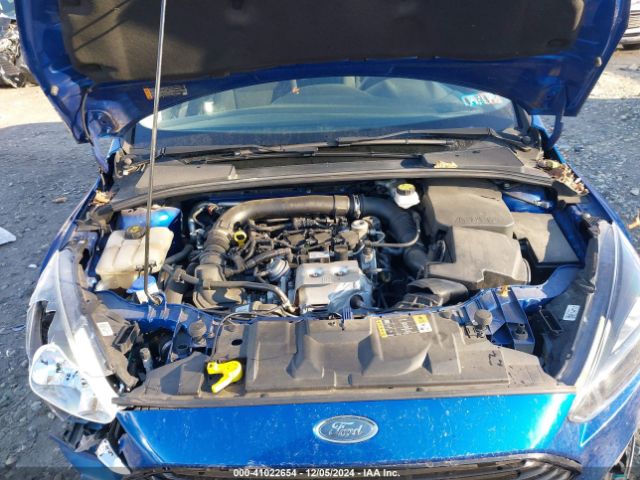 1FADP3FE1JL219699 Ford FOCUS SE