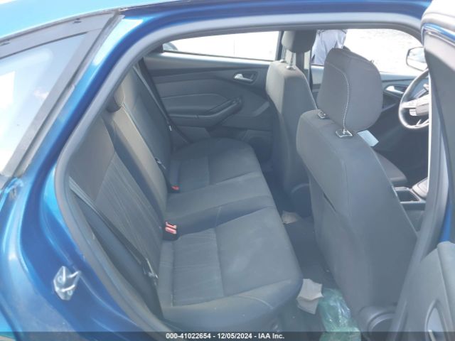 1FADP3FE1JL219699 Ford FOCUS SE