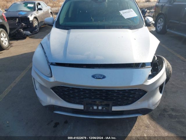 1FMCU9DZ8LUB32477 Ford Escape Titanium Hybrid