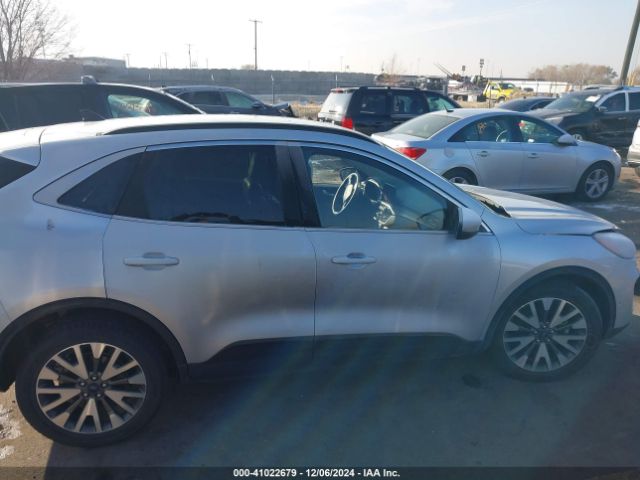 1FMCU9DZ8LUB32477 Ford Escape Titanium Hybrid
