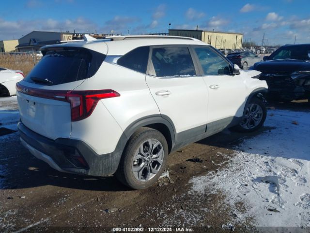 KNDEU2AA7R7638201 KIA SELTOS S