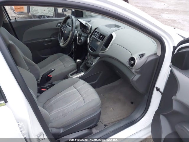 1G1JC5SG5G4119869 Chevrolet Sonic Lt Auto