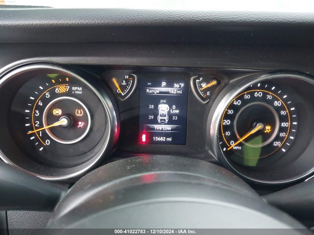 1C4HJXDN1NW277839 Jeep Wrangler Unlimited Sport Altitude 4x4