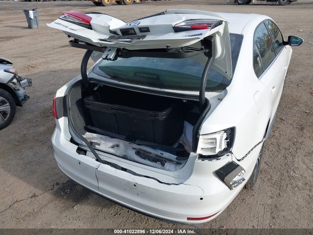 3VW637AJ5FM330284 Volkswagen Jetta Hybrid Sel Premium