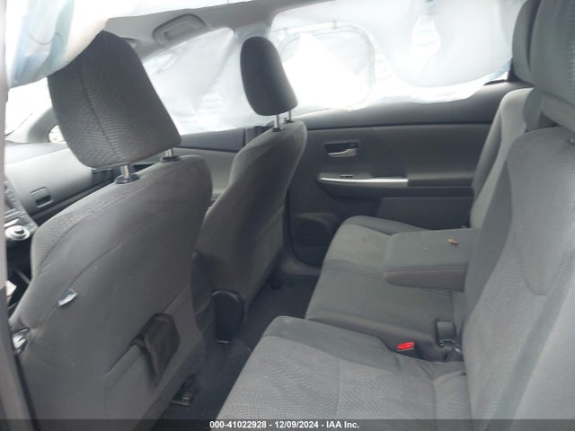 Toyota Prius V Two 2014 JTDZN3EU4EJ001918 Image 8