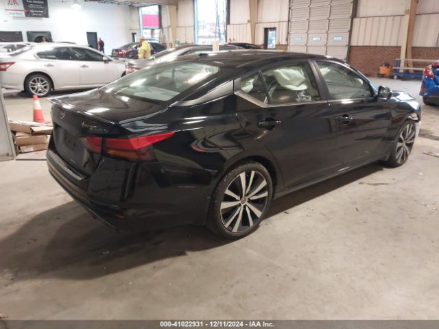 1N4BL4CV1NN323150 Nissan Altima Sr Fwd