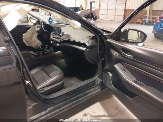 1N4BL4CV1NN323150 Nissan Altima Sr Fwd