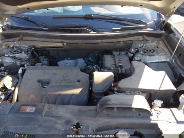 2020 MITSUBISHI OUTLANDER JA4AD3A3XLZ040261 Photo 9