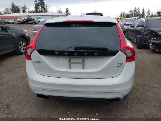 Volvo V60 T5 2015 YV1612SA7F1194192 Image 16