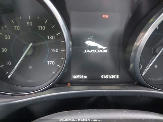 SADCJ2BV4HA062767 Jaguar F-pace 35t Premium