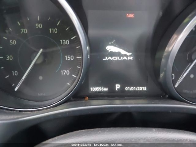 SADCJ2BV4HA062767 Jaguar F-pace 35t Premium