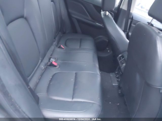 SADCJ2BV4HA062767 Jaguar F-pace 35t Premium
