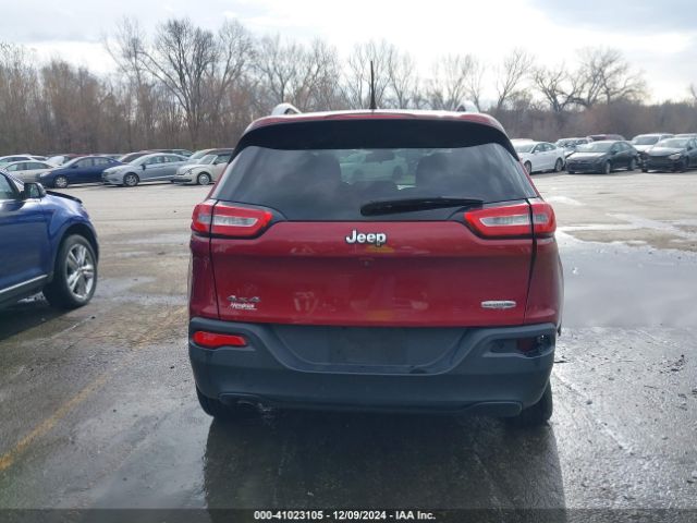 1C4PJMCB6EW311033 Jeep Cherokee Latitude